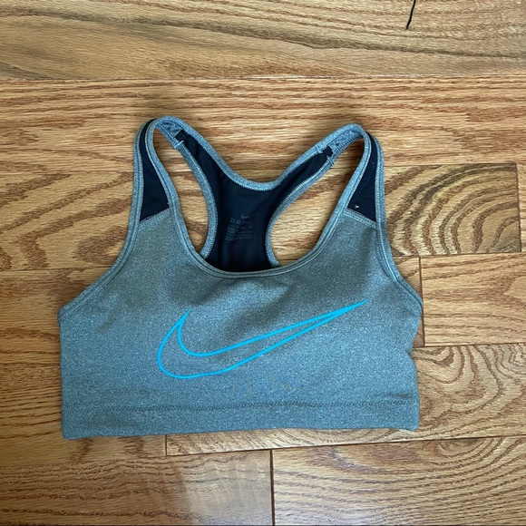 Nike Sports Bra - Picture 1 of 5